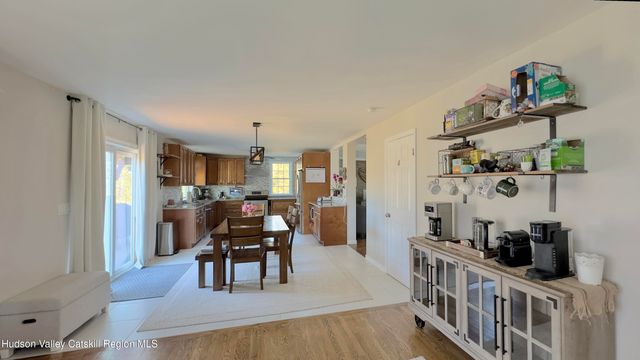 2360 Sleepy Hollow Road, Athens, NY 12015