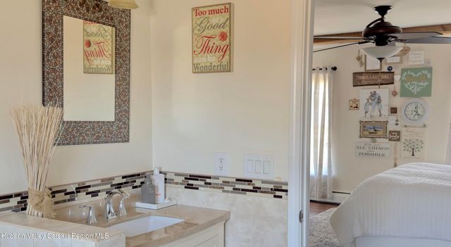 2360 Sleepy Hollow Road, Athens, NY 12015