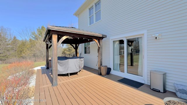 2360 Sleepy Hollow Road, Athens, NY 12015