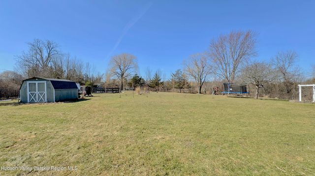 2360 Sleepy Hollow Road, Athens, NY 12015