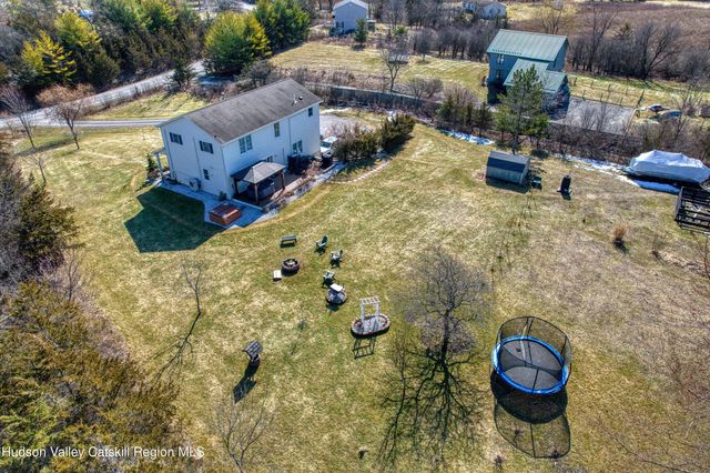 2360 Sleepy Hollow Road, Athens, NY 12015