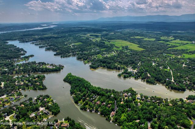 2360 Sleepy Hollow Road, Athens, NY 12015