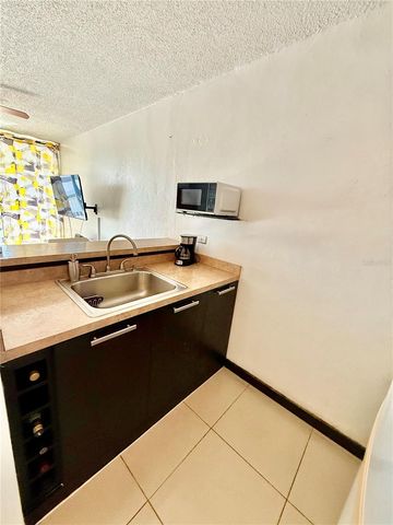 6471 ISLA VERDE 608, Carolina, PR 00979