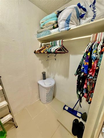 6471 ISLA VERDE 608, Carolina, PR 00979