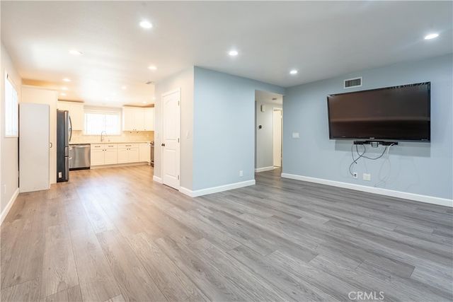 11534 Elvins, Lakewood, CA 90715