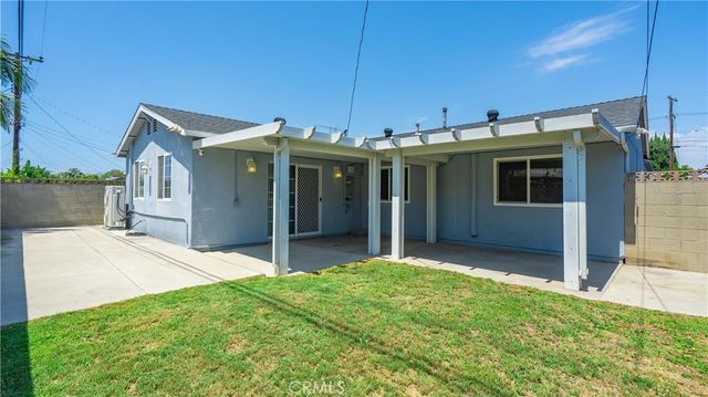 11534 Elvins, Lakewood, CA 90715