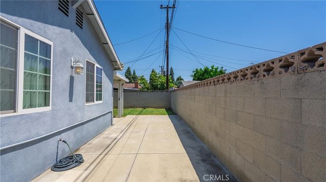 11534 Elvins, Lakewood, CA 90715