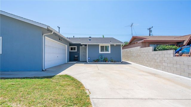 11534 Elvins, Lakewood, CA 90715