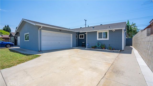 11534 Elvins, Lakewood, CA 90715