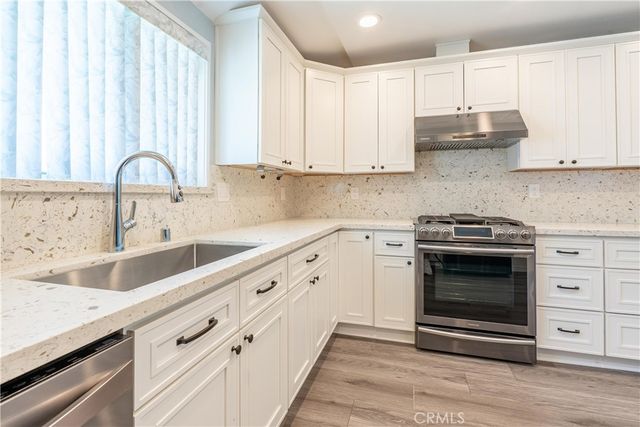 11534 Elvins, Lakewood, CA 90715