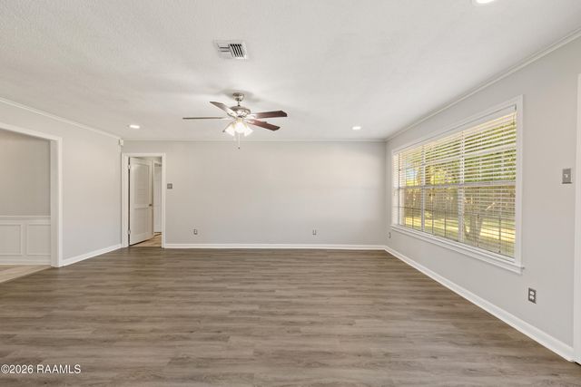 408 Woodvale Avenue, Lafayette, LA 70503