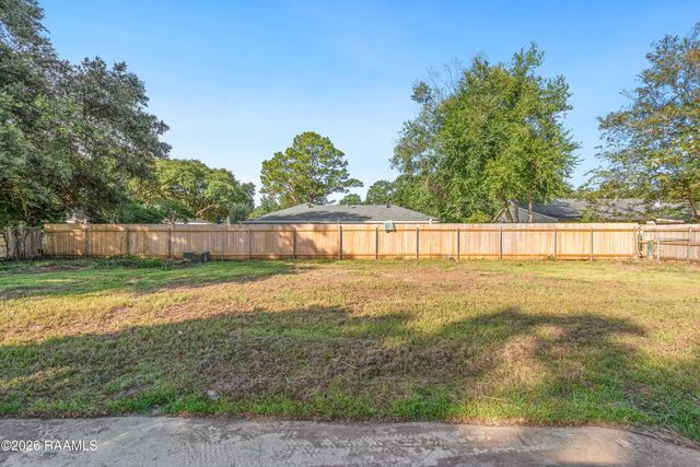408 Woodvale Avenue, Lafayette, LA 70503