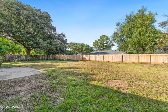 408 Woodvale Avenue, Lafayette, LA 70503