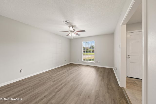 408 Woodvale Avenue, Lafayette, LA 70503