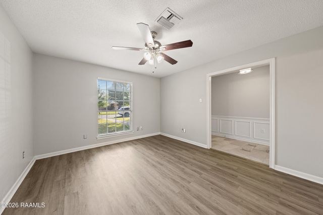 408 Woodvale Avenue, Lafayette, LA 70503