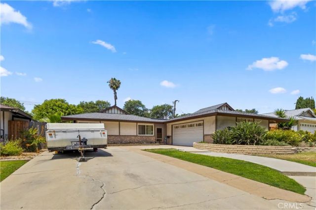 2231 Braeburn, Fullerton, CA 92831