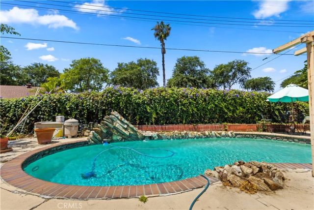 2231 Braeburn, Fullerton, CA 92831