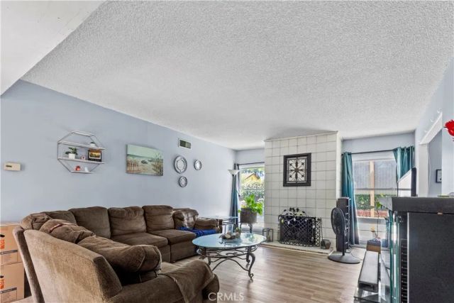 2231 Braeburn, Fullerton, CA 92831