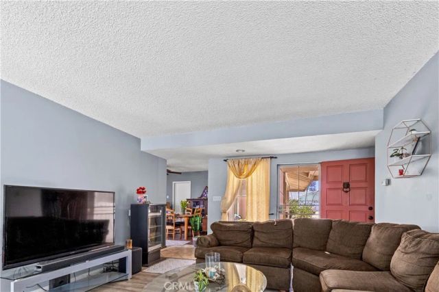 2231 Braeburn, Fullerton, CA 92831
