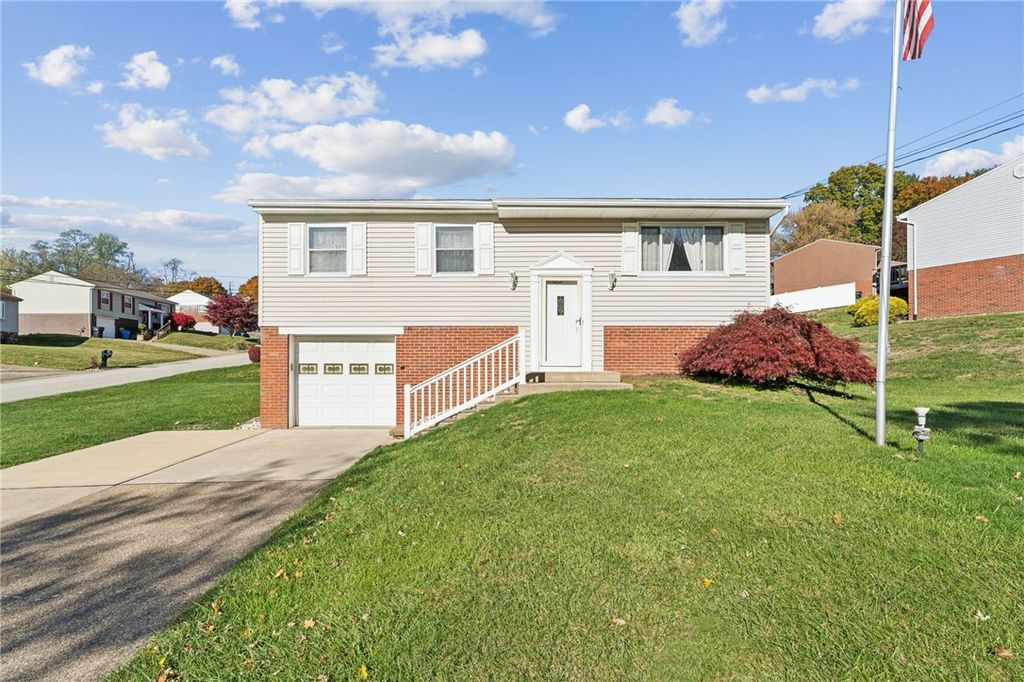 500 Greefield Ct, North Huntingdon, PA 15642