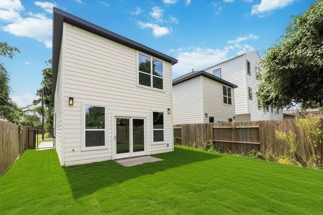 6524 & 6526 Tuskegee St Street, Houston, TX 77091