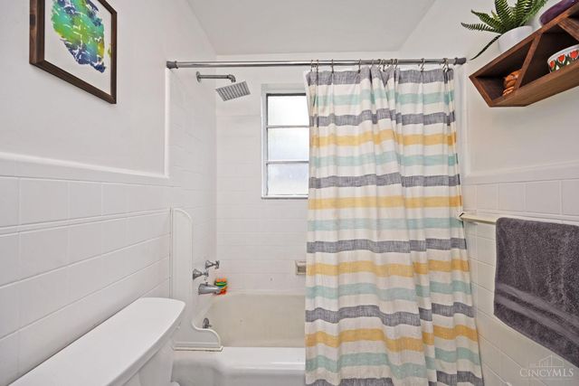 5665 Lauderdale Drive, Green Twp, OH 45239