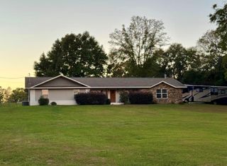 423 Jackson Circle, Midland City, AL 36350
