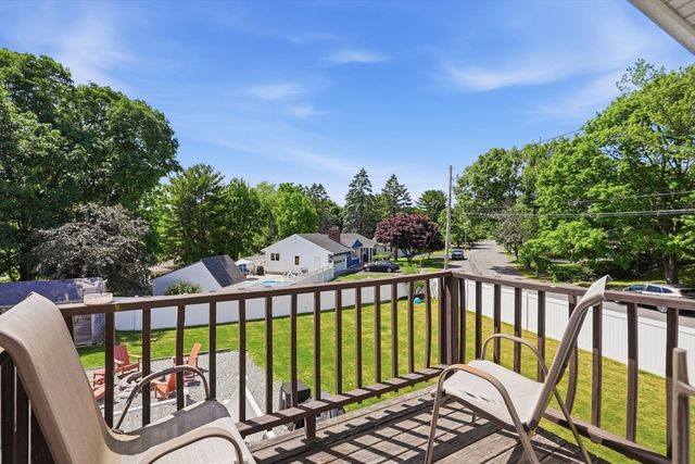 31 Herrick Rd, Peabody, MA 01960