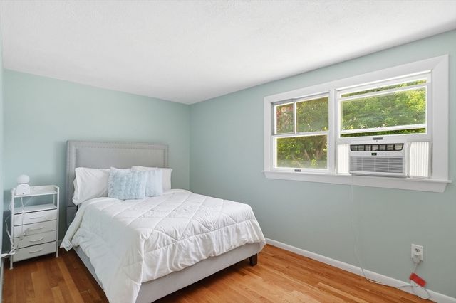 31 Herrick Rd, Peabody, MA 01960