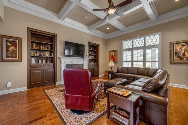 1849 Goodpaster Way, Lexington, KY 40505