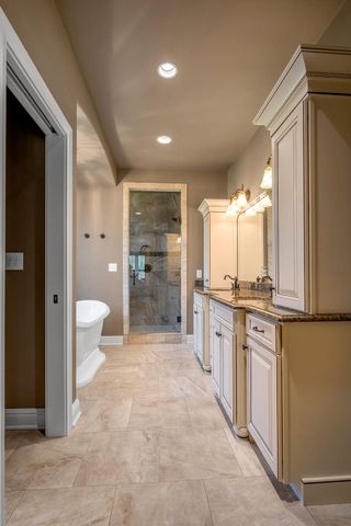 1849 Goodpaster Way, Lexington, KY 40505