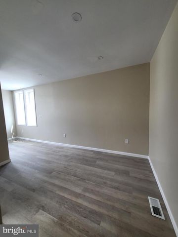 301 W RUSCOMB ST, Philadelphia, PA 19120