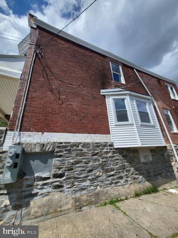 301 W RUSCOMB ST, Philadelphia, PA 19120