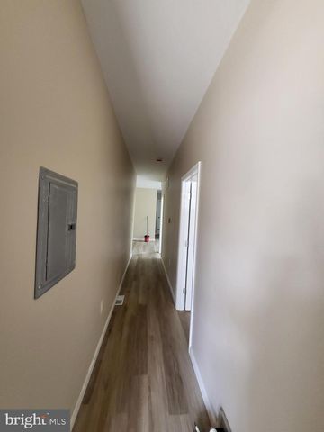 301 W RUSCOMB ST, Philadelphia, PA 19120