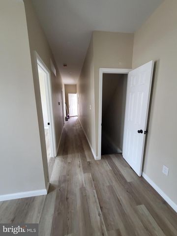 301 W RUSCOMB ST, Philadelphia, PA 19120