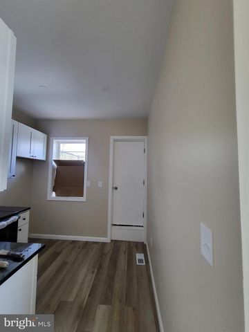 301 W RUSCOMB ST, Philadelphia, PA 19120
