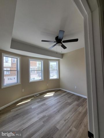 301 W RUSCOMB ST, Philadelphia, PA 19120