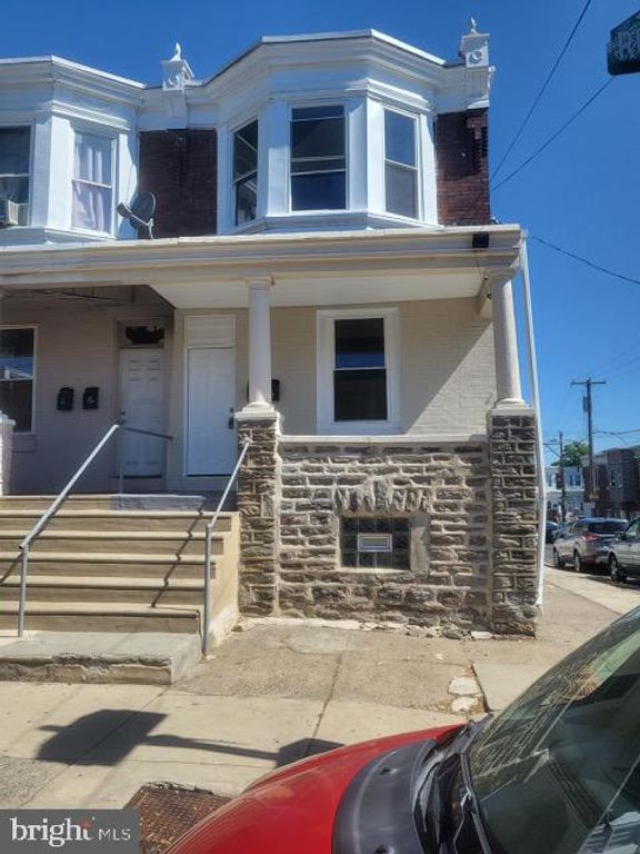 301 W RUSCOMB ST, Philadelphia, PA 19120