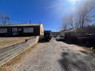 3573 W. Market St, Johnson City, TN 37604