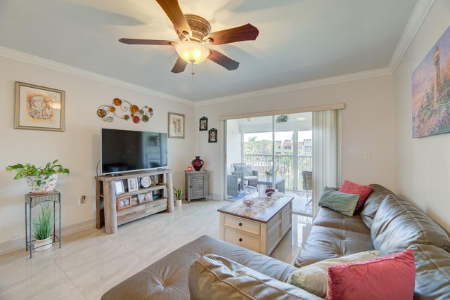 6850 Royal Palm Boulevard 303g, Margate, FL 33063