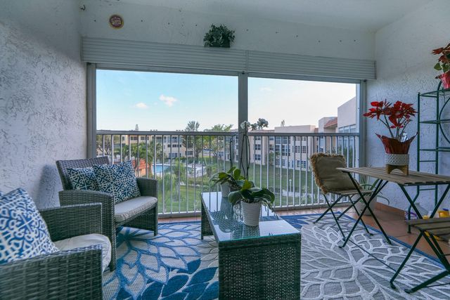 6850 Royal Palm Boulevard 303g, Margate, FL 33063