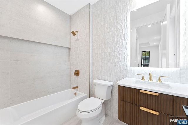 156 Stuart Street, Paramus, NJ 07652