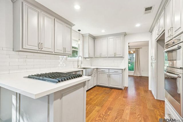 1343 Crescent Dr, Baton Rouge, LA 70806