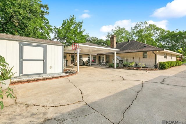 1343 Crescent Dr, Baton Rouge, LA 70806