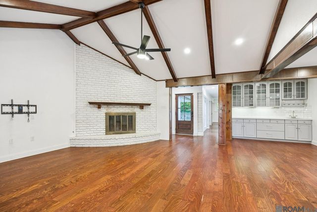 1343 Crescent Dr, Baton Rouge, LA 70806