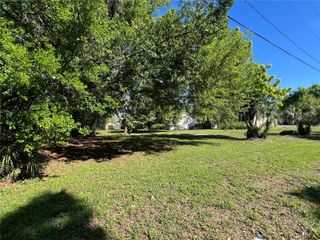 10105 N 16 STREET, Tampa, FL 33612