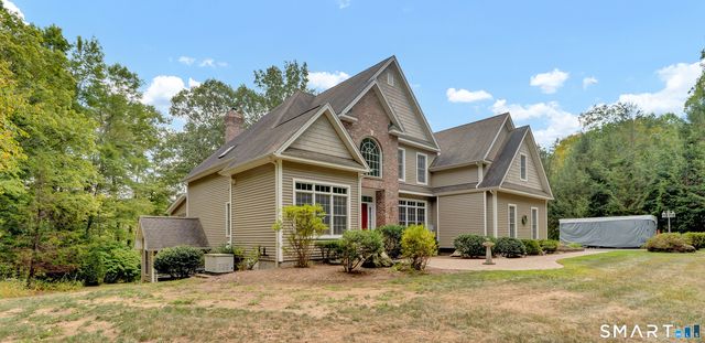 4 Bishop Road, Oxford, CT 06478