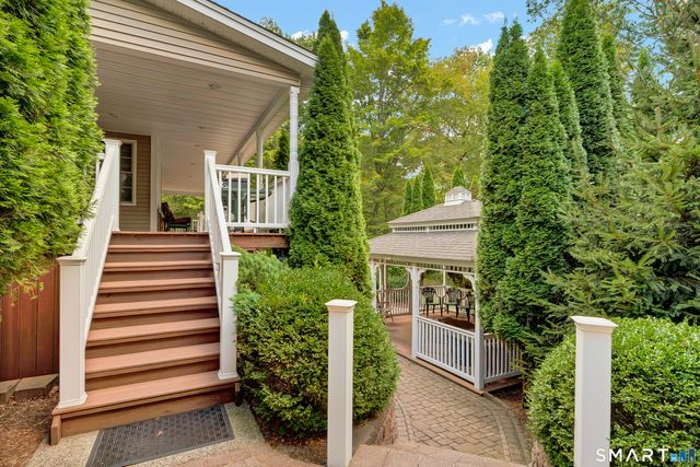 4 Bishop Road, Oxford, CT 06478