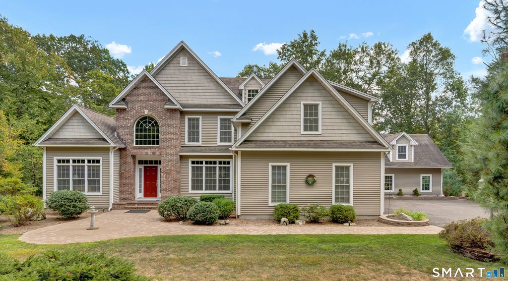 4 Bishop Road, Oxford, CT 06478