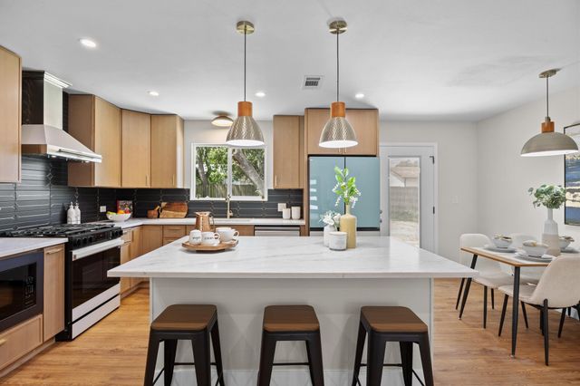 3107 Paisano TRL, Austin, TX 78745